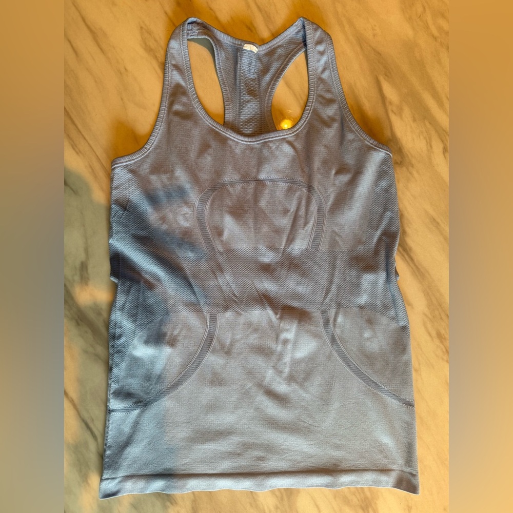Lululemon Swiftly Tech tank top Size 6